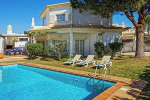 Villa (4 Bedrooms) | Façade de l’hébergement