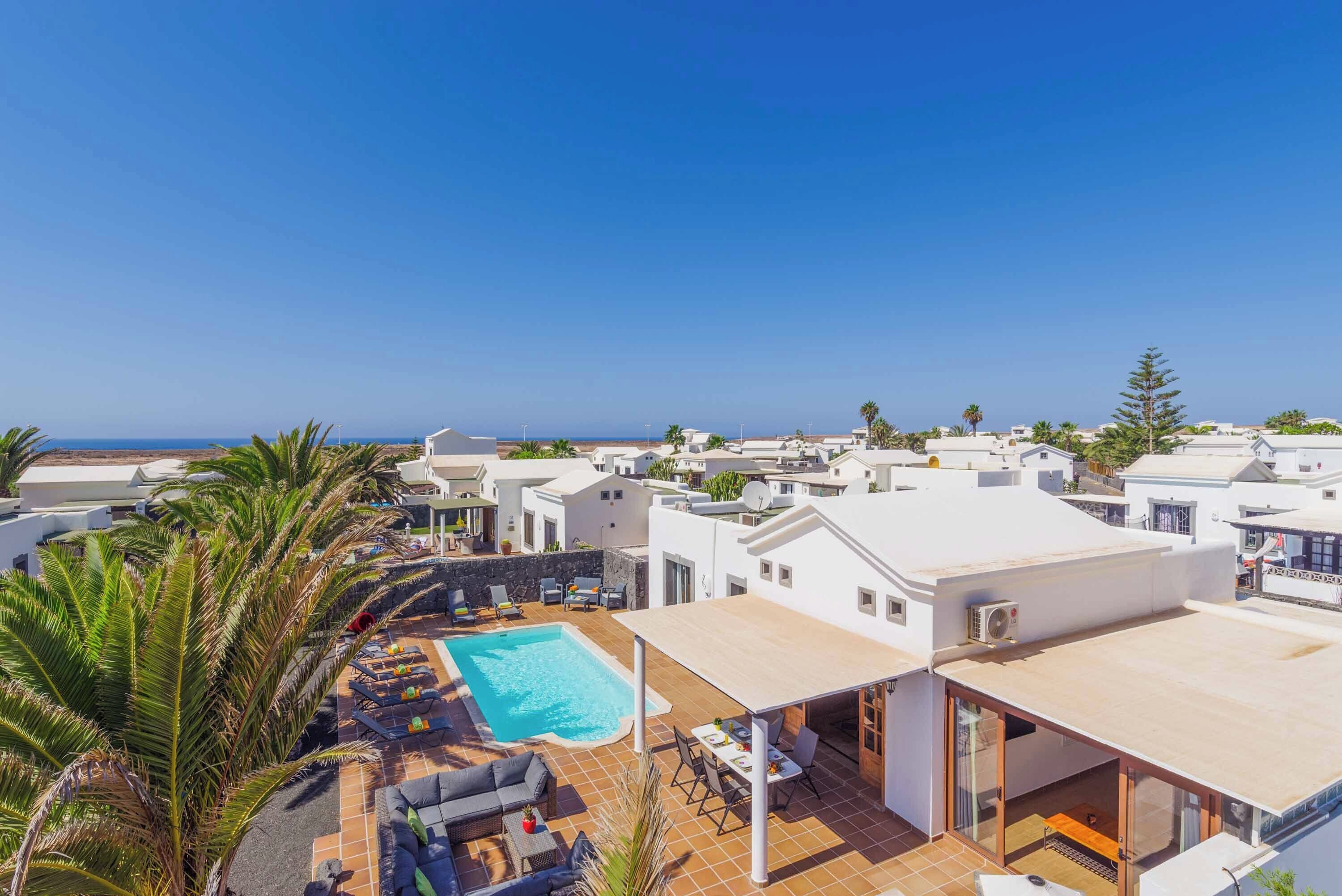 Villa (3 Bedrooms) | Exterior