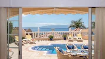 Villa (3 Bedrooms) | Interior
