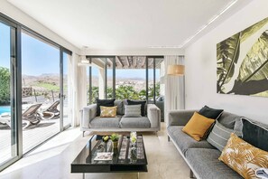 Villa (2 Bedrooms) | Interior