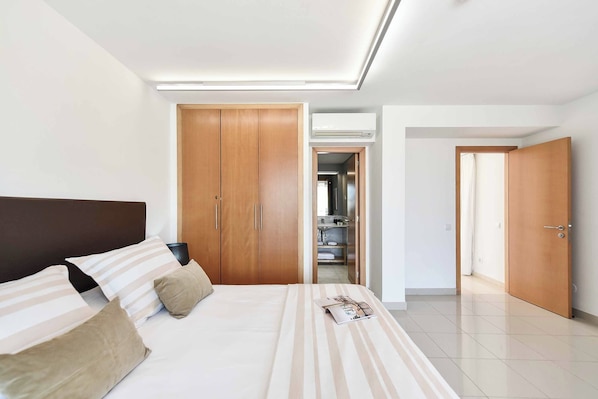 Villa (2 Bedrooms) | Interior