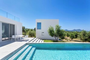 Villa (2 Bedrooms) | Interior