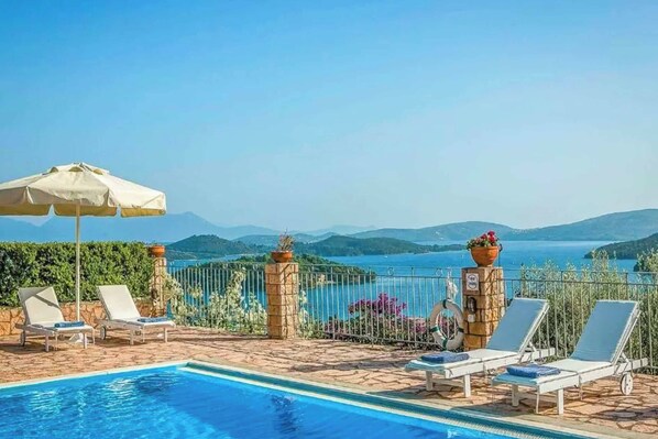 Villa (2 Bedrooms) | Front of property