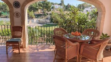 Villa (4 Bedrooms) | Exterior