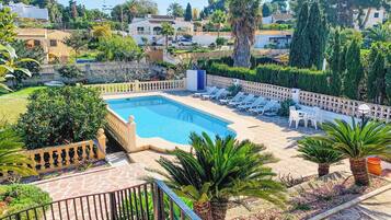 Villa (4 Bedrooms) | Exterior