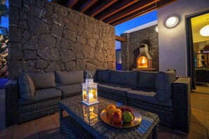 Villa (4 Bedrooms) | Extérieur
