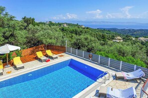 Pool - Villa Avgusta (Corfu)