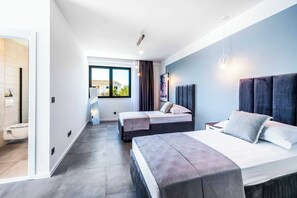 5 bedrooms, bed sheets