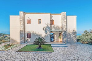 Exterior - Villa Claire Kassiopi (Corfu)