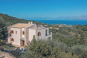 Exterior - Villa Claire Kassiopi (Corfu)