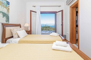 6 ห้องนอน, เตารีด/โต๊ะรีดผ้า, ผ้าปูที่นอน