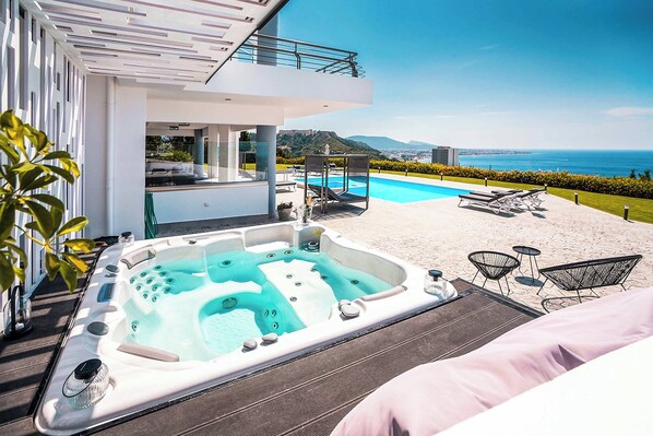 Terrace/patio - Villa Monte Smith (Rhodes)