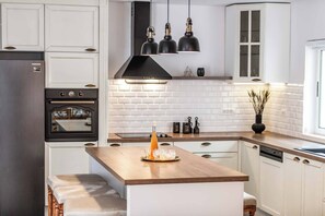Villa (5 Bedrooms) | Interior