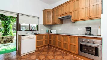 Villa (4 Bedrooms) | Innenbereich