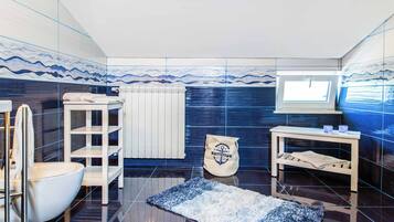 Villa (5 Bedrooms) | Interior