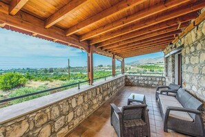 Villa (3 Bedrooms) | Interior