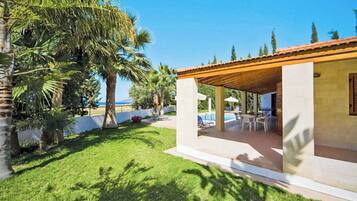 Villa (3 Bedrooms) | Interior