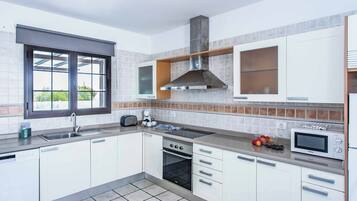 Villa (3 Bedrooms) | Interior