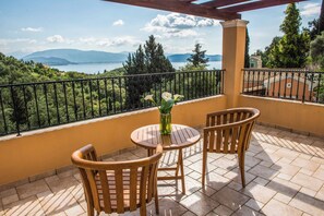 Interior - Villa Karydia Yaliskari Bay (Corfu)