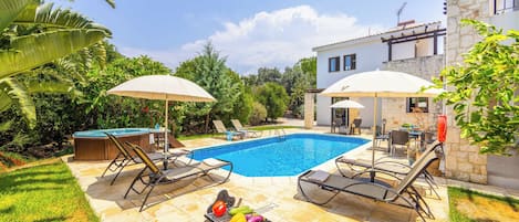 Villa (3 Bedrooms) | Exterior