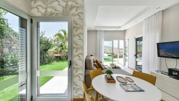 Villa (2 Bedrooms) | Interior