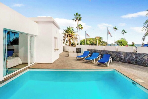 빌라 (3 Bedrooms) | 외관