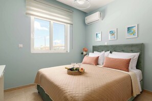 3 bedrooms, desk, bed sheets - Villa Ethria (Rhodes)