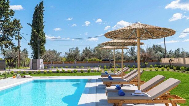 Pool - Villa Ethria (Rhodes)
