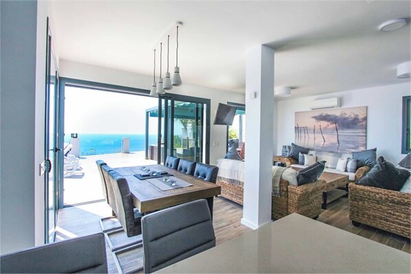 Vila (4 Bedrooms) | Parte interna