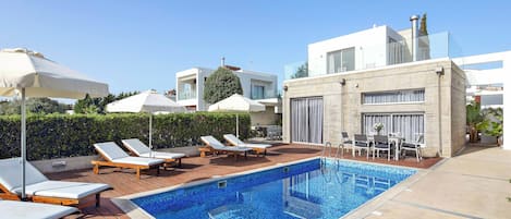 Vil·la (3 Bedrooms) | Façana frontal de l'allotjament