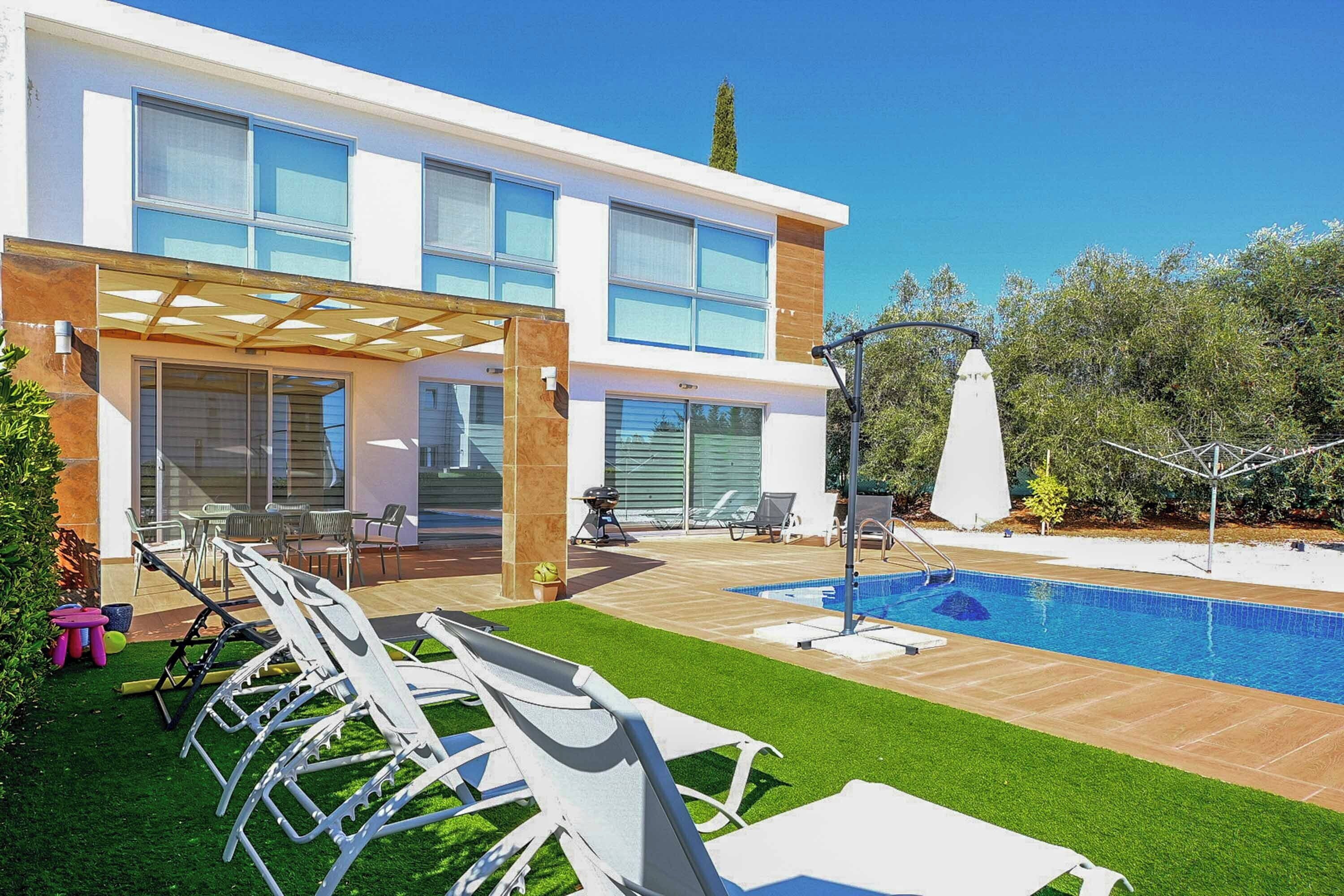 Villa (4 Bedrooms) | Außenbereich