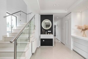 Villa (4 Bedrooms) | Interieur