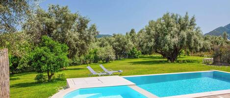 Villa (2 Bedrooms) | Front of property