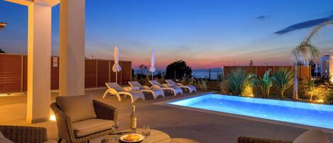 Villa (2 Bedrooms) | Front of property