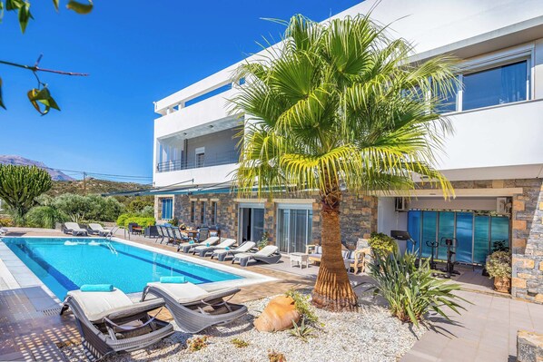 Exterior - Villa Friends (Agios Nikolaos)