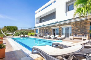Villa (5 Bedrooms) | Außenbereich