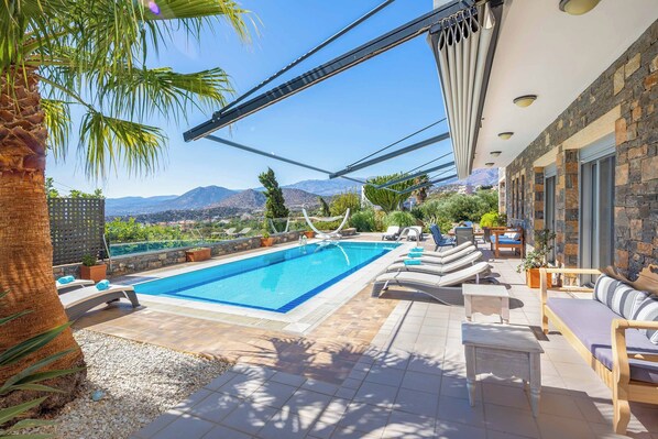 Villa (5 Bedrooms) | Außenbereich