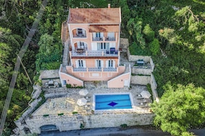 Villa (6 Bedrooms) | Interior