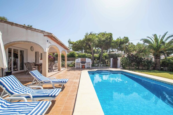 Villa (3 Bedrooms) | Exterior