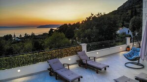 Terrace/patio - Villa Blissful Breeze (Makarska)
