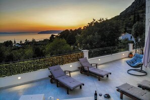 Terrace/patio - Villa Blissful Breeze (Makarska)