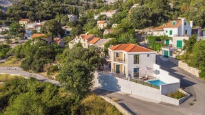 Exterior - Villa Blissful Breeze (Makarska)