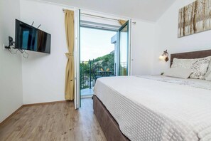 2 bedrooms, bed sheets - Villa Blissful Breeze (Makarska)