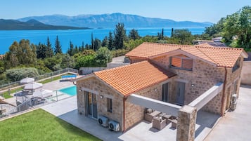 Vila (3 Bedrooms) | Parte interna
