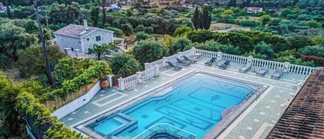 Villa (4 Bedrooms) | Interior