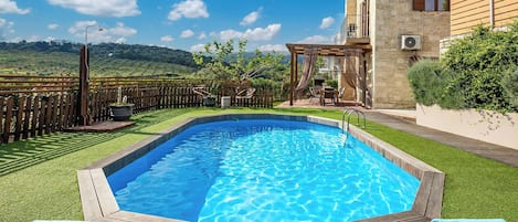 Villa (2 Bedrooms) | Front of property
