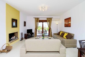 Villa (3 Bedrooms) | Interior - Villa Nastazia Kiotari (Rhodes)