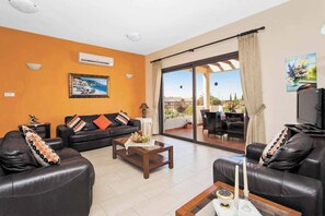 Villa (3 Bedrooms) | Interior - Villa Melody Latchi (Neo Chorio)