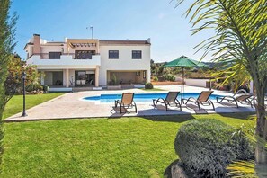 Villa (3 Bedrooms) | Front of property - Villa Melody Latchi (Neo Chorio)