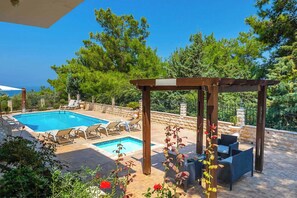 Villa (4 Bedrooms) | Exterior - Pine Retreat (Argaka)